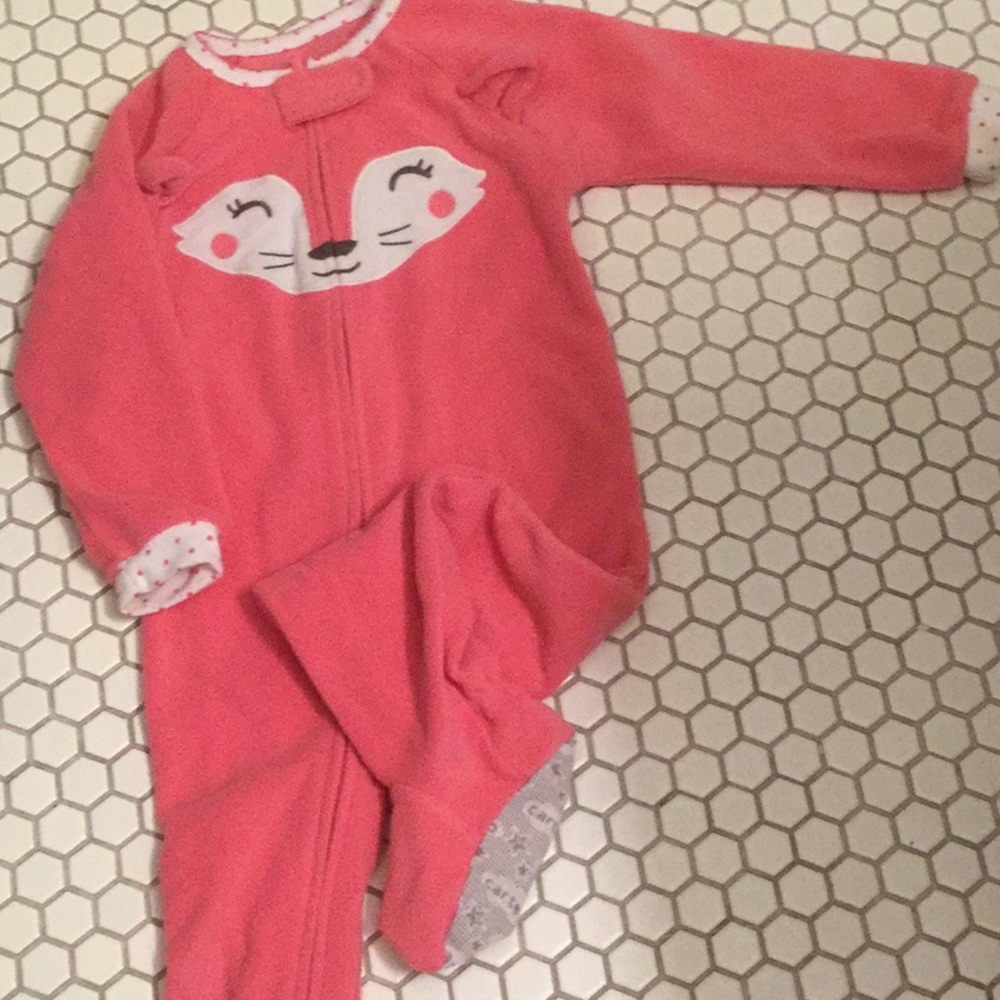 Carters 2T footie pajamas